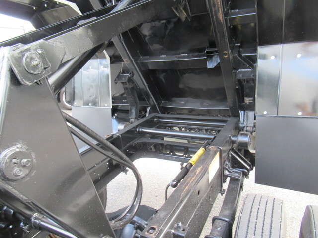 いすゞフォワードダンプ中型（4t）[写真23]