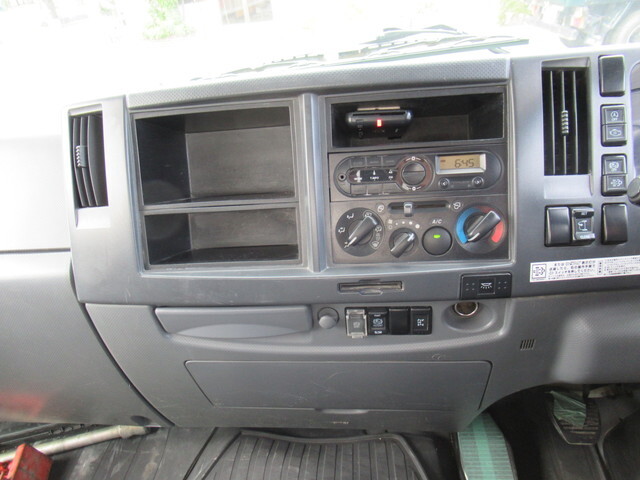 いすゞフォワードダンプ中型（4t）[写真33]