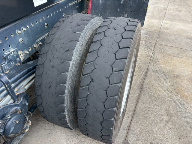 日野プロフィア深ダンプ（土砂禁ダンプ）大型（10t）[写真15]