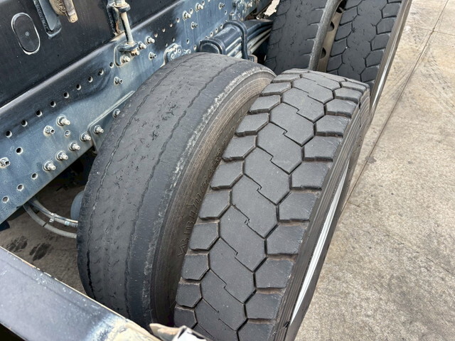 日野プロフィア深ダンプ（土砂禁ダンプ）大型（10t）[写真16]