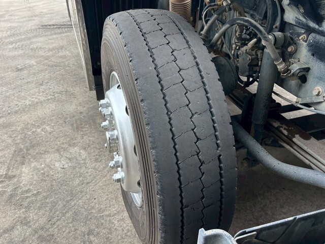 日野プロフィア深ダンプ（土砂禁ダンプ）大型（10t）[写真09]