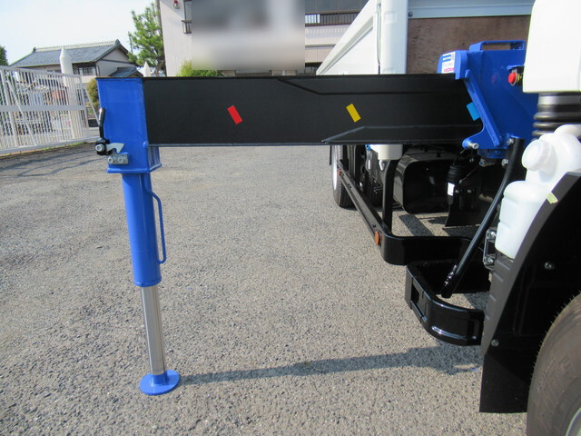 三菱ふそうキャンタークレーン5段小型（2t・3t）[写真11]