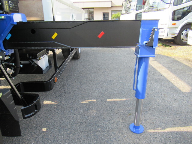 三菱ふそうキャンタークレーン5段小型（2t・3t）[写真12]