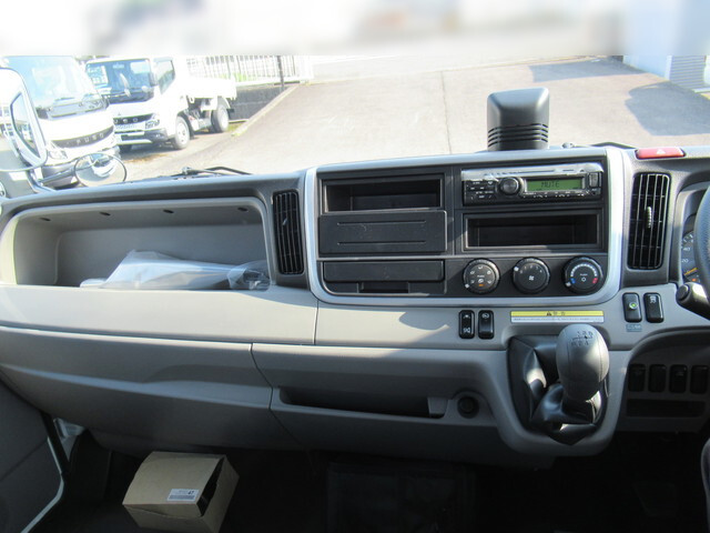 三菱ふそうキャンタークレーン5段小型（2t・3t）[写真27]