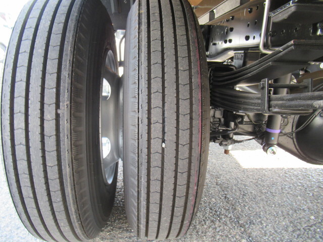 三菱ふそうキャンタークレーン5段小型（2t・3t）[写真31]