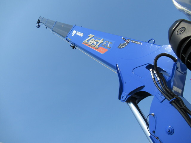 三菱ふそうキャンタークレーン5段小型（2t・3t）[写真09]