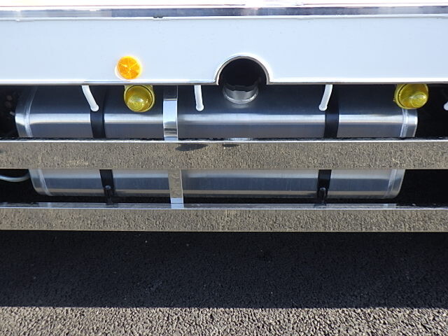 三菱ふそうスーパーグレートセルフクレーン4段大型（10t）[写真15]