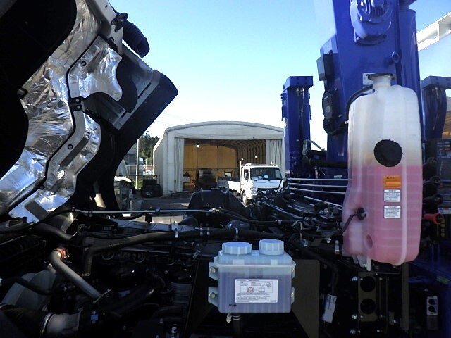 三菱ふそうスーパーグレートセルフクレーン4段大型（10t）[写真36]