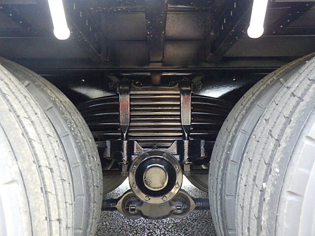 三菱ふそうスーパーグレートセルフクレーン4段大型（10t）[写真09]