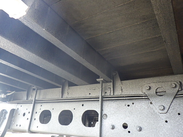 三菱ふそうファイターアルミブロック中型（4t）[写真20]