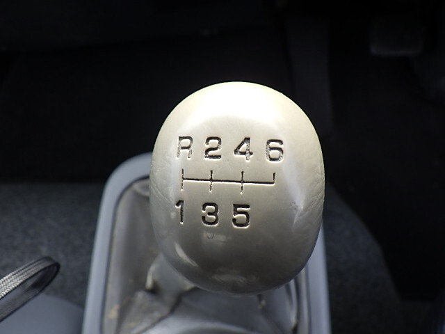 三菱ふそうファイターアルミブロック中型（4t）[写真35]