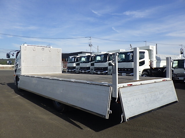 三菱ふそうファイターアルミブロック中型（4t）[写真08]