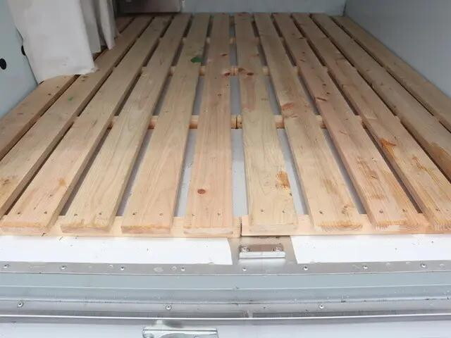 その他のメーカーその他の車種冷凍車（冷蔵車）小型（2t・3t）[写真12]