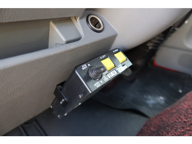 三菱ふそうキャンターダンプ小型（2t・3t）[写真32]