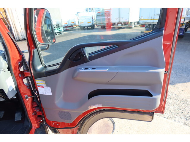 三菱ふそうキャンターダンプ小型（2t・3t）[写真34]