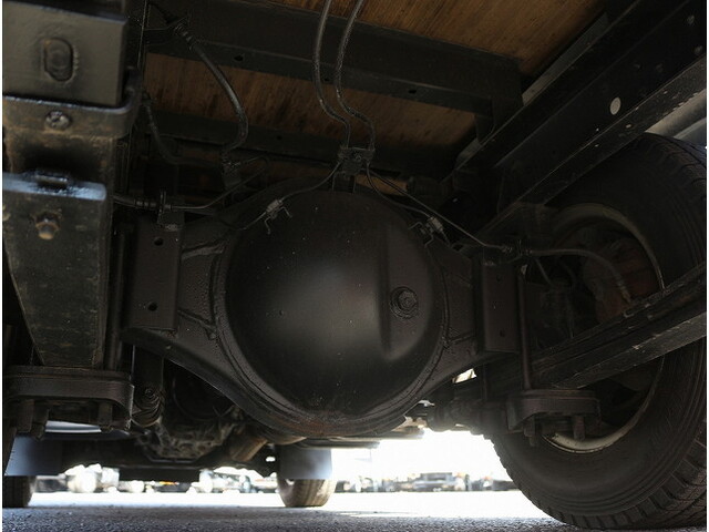 日野デュトロ平ボディ小型（2t・3t）[写真14]