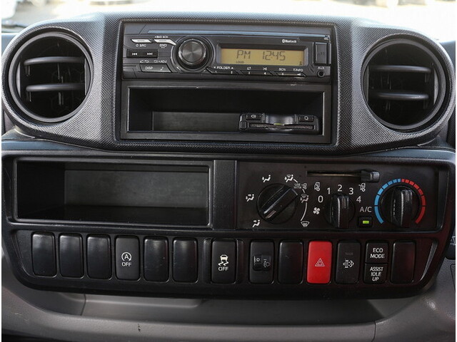 日野デュトロ平ボディ小型（2t・3t）[写真30]