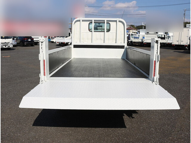 日野デュトロ平ボディ小型（2t・3t）[写真07]