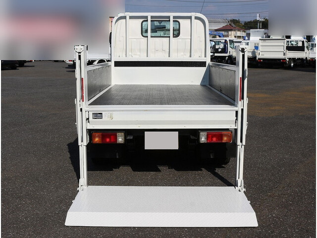 日野デュトロ平ボディ小型（2t・3t）[写真08]