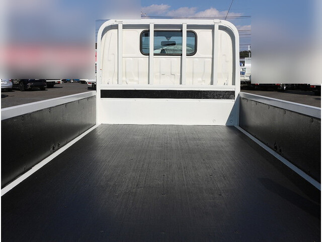 日野デュトロ平ボディ小型（2t・3t）[写真09]