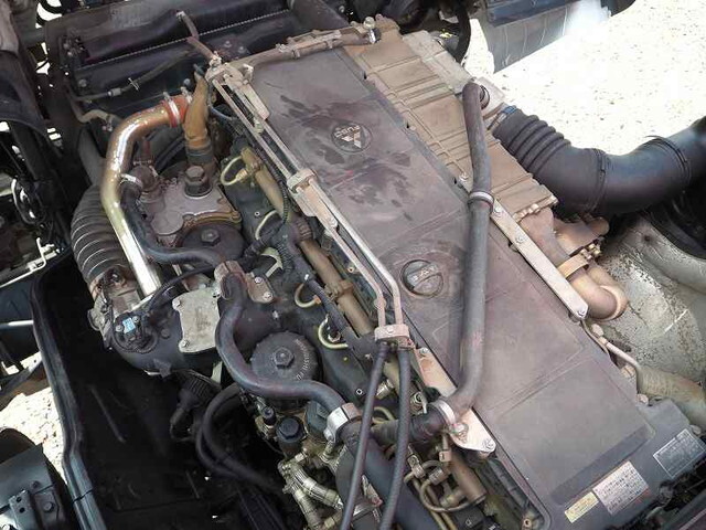 三菱ふそうスーパーグレートセルフクレーン5段大型（10t）[写真32]