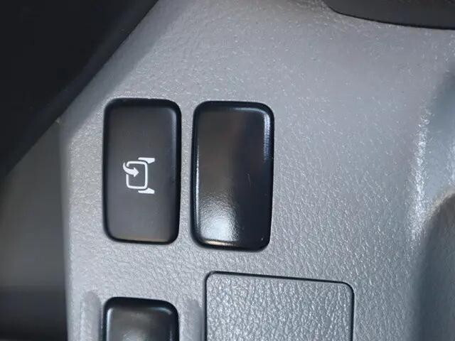 日野デュトロ平ボディ小型（2t・3t）[写真32]