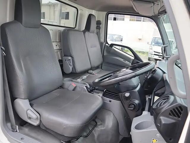 トヨタダイナ平ボディ小型（2t・3t）[写真28]