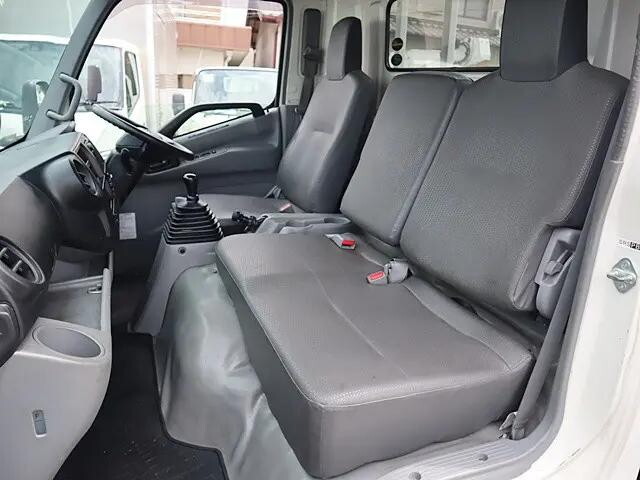 トヨタダイナ平ボディ小型（2t・3t）[写真30]