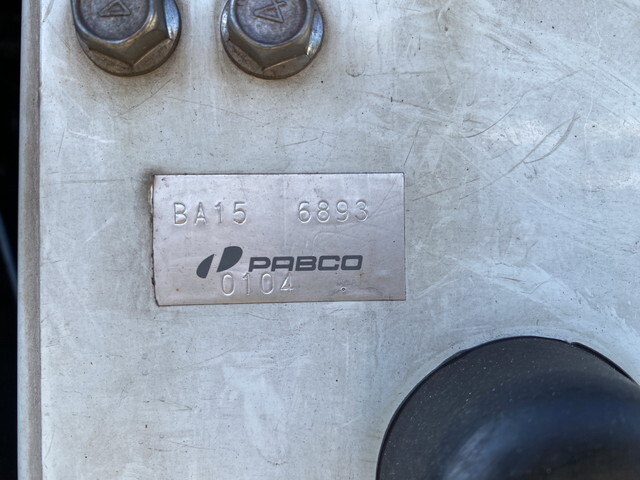 三菱ふそうキャンター平ボディ小型（2t・3t）[写真11]