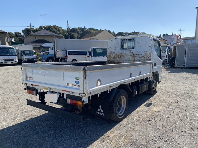 三菱ふそうキャンター平ボディ小型（2t・3t）[写真03]