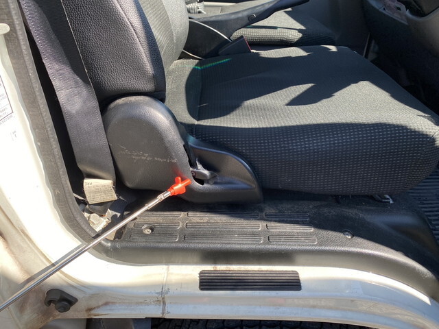 三菱ふそうキャンター平ボディ小型（2t・3t）[写真35]