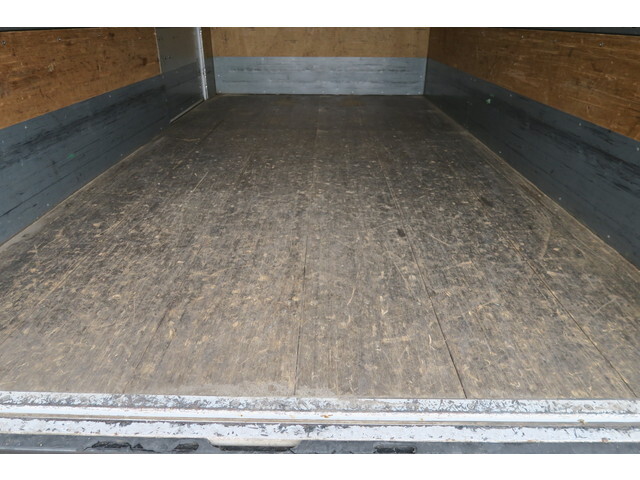 日野デュトロアルミバン小型（2t・3t）[写真11]