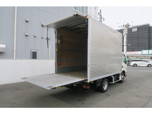 日野デュトロアルミバン小型（2t・3t）[写真12]