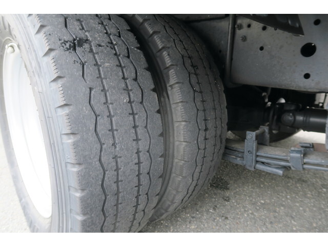 日野デュトロアルミバン小型（2t・3t）[写真16]