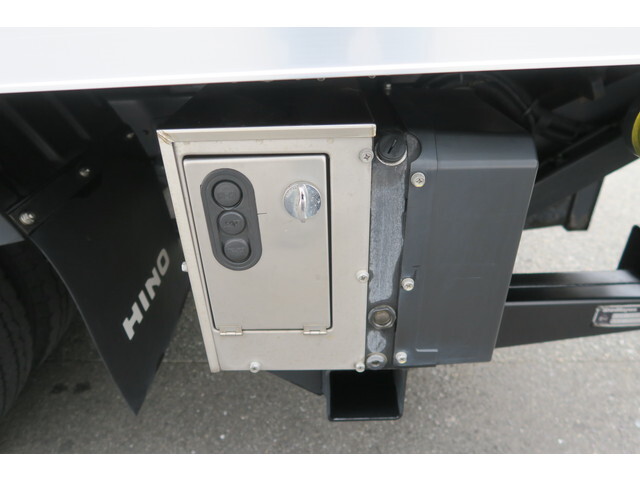 日野デュトロアルミバン小型（2t・3t）[写真18]