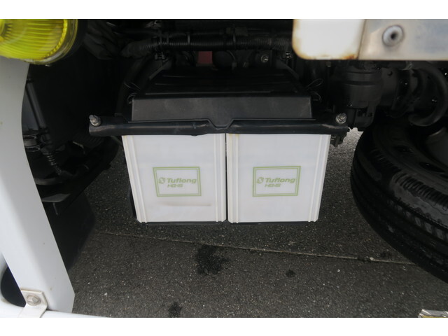 日野デュトロアルミバン小型（2t・3t）[写真22]