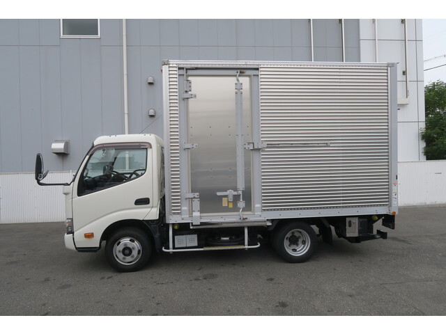日野デュトロアルミバン小型（2t・3t）[写真05]