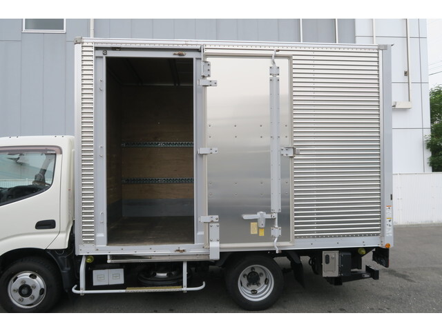 日野デュトロアルミバン小型（2t・3t）[写真06]