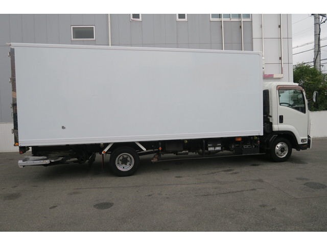 いすゞフォワード冷凍車（冷蔵車）中型（4t）[写真10]