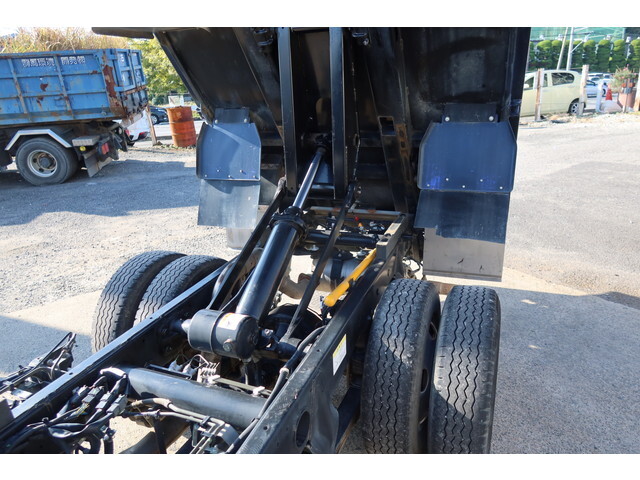 三菱ふそうキャンターダンプ小型（2t・3t）[写真18]