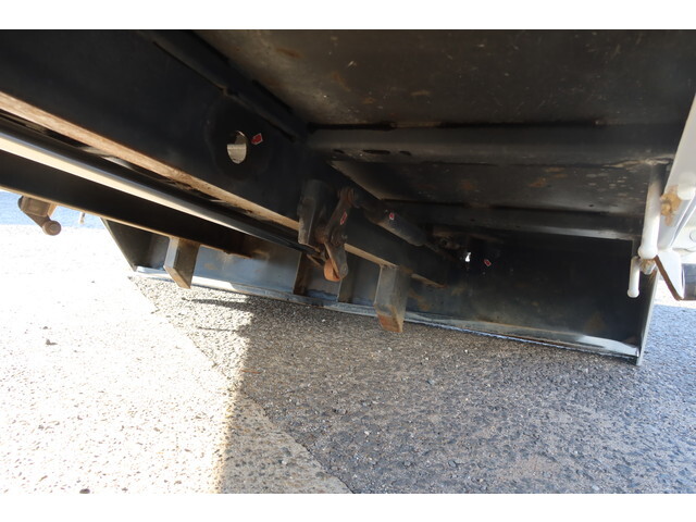 いすゞエルフローダーダンプ小型（2t・3t）[写真19]