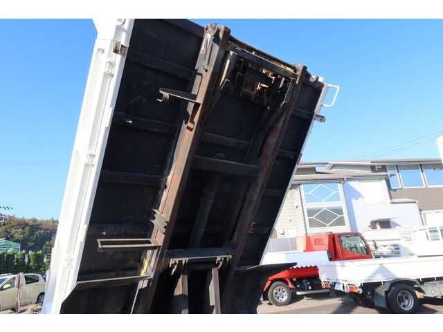 いすゞエルフローダーダンプ小型（2t・3t）[写真21]