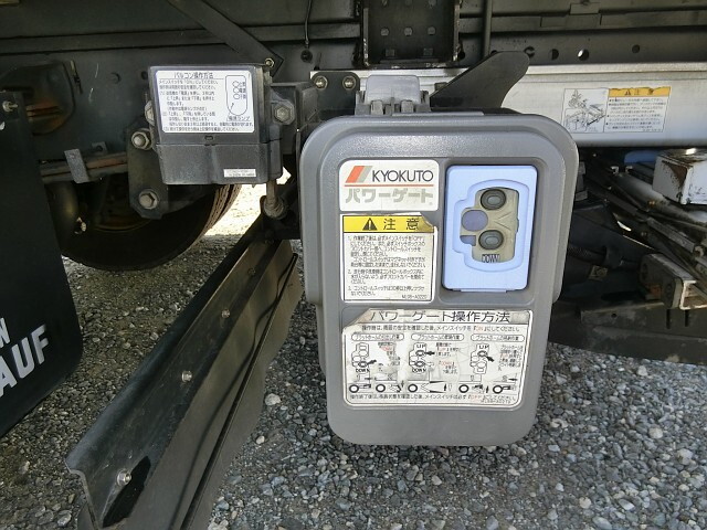 いすゞエルフパネルバン小型（2t・3t）[写真24]