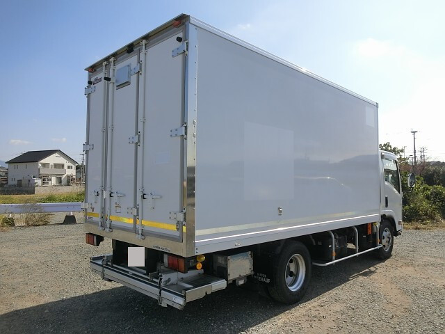 いすゞエルフパネルバン小型（2t・3t）[写真04]