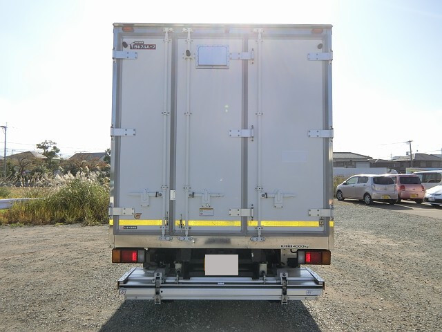 いすゞエルフパネルバン小型（2t・3t）[写真07]