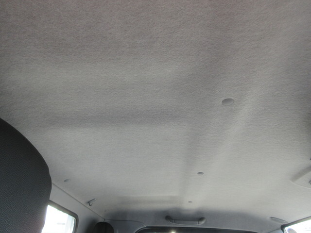 三菱ふそうキャンター平ボディ小型（2t・3t）[写真13]