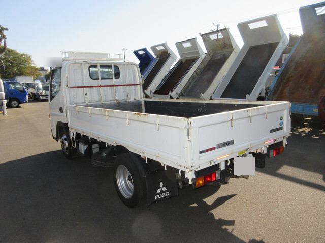 三菱ふそうキャンター平ボディ小型（2t・3t）[写真02]