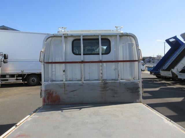 三菱ふそうキャンター平ボディ小型（2t・3t）[写真29]