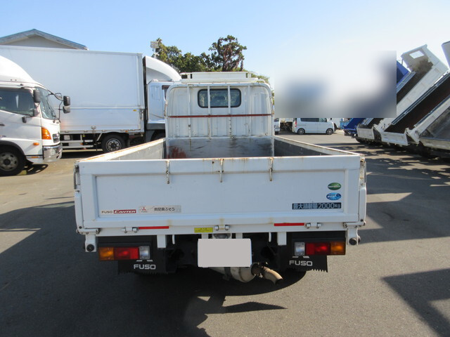 三菱ふそうキャンター平ボディ小型（2t・3t）[写真06]