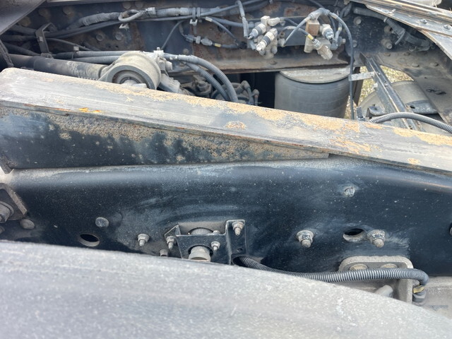 いすゞギガトレーラーヘッド（トラクターヘッド）大型（10t）[写真06]